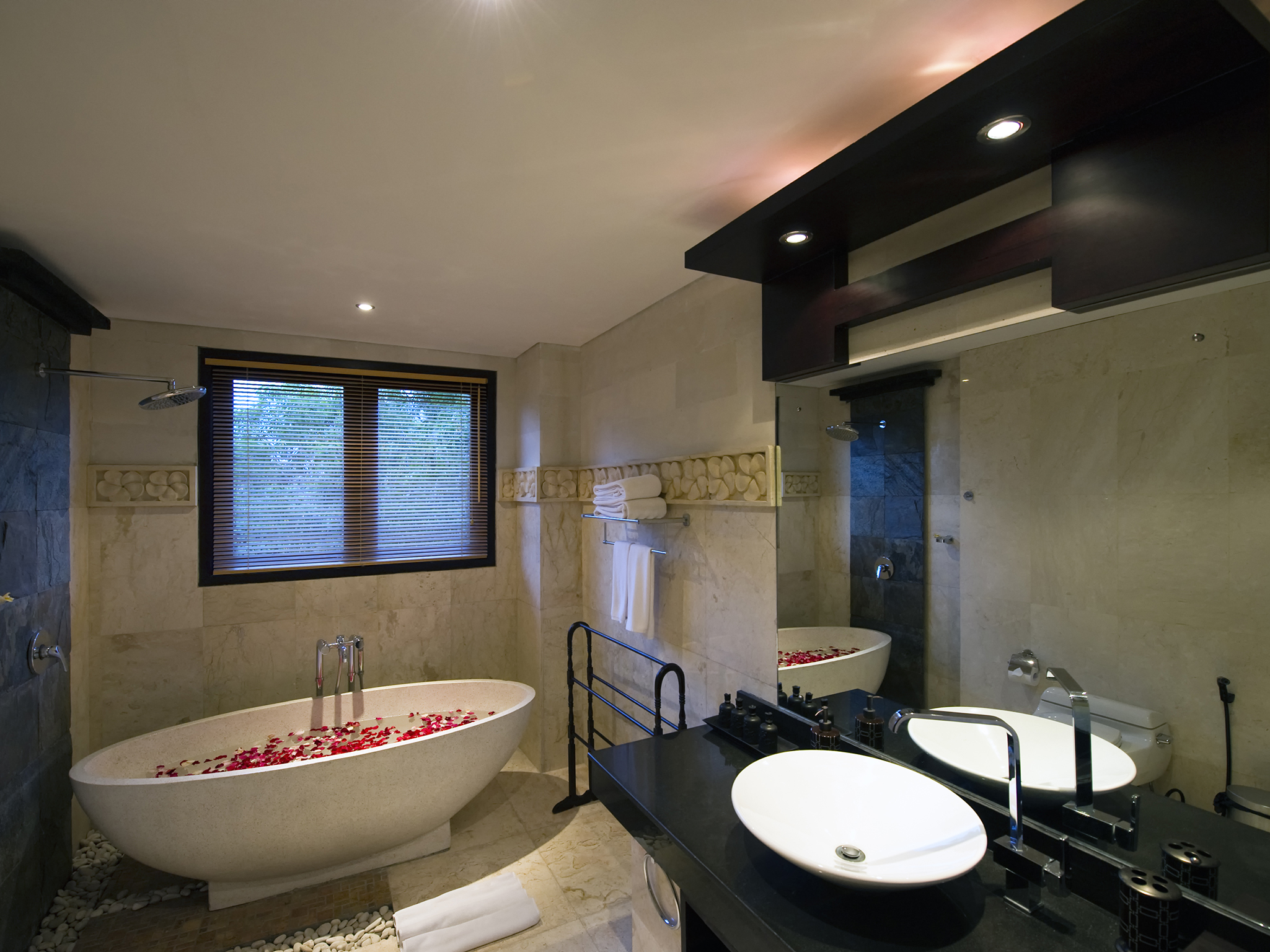 Villa Lega - Third bedroom bathroom - Villa LeGa, Seminyak, Bali